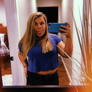 Meet your Posher, Danielle